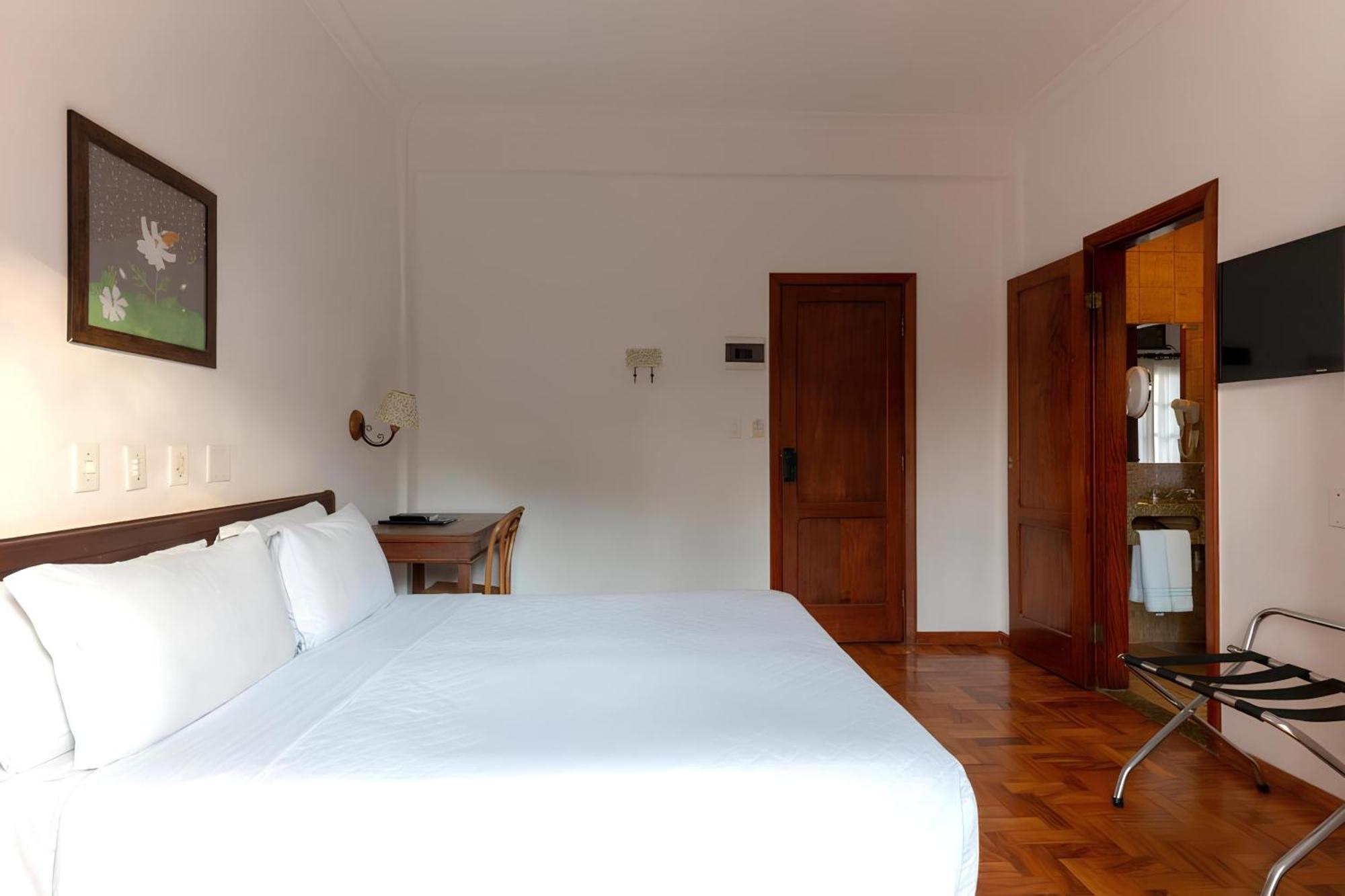 Voa Hotel Uniao Каксамбу Екстериор снимка