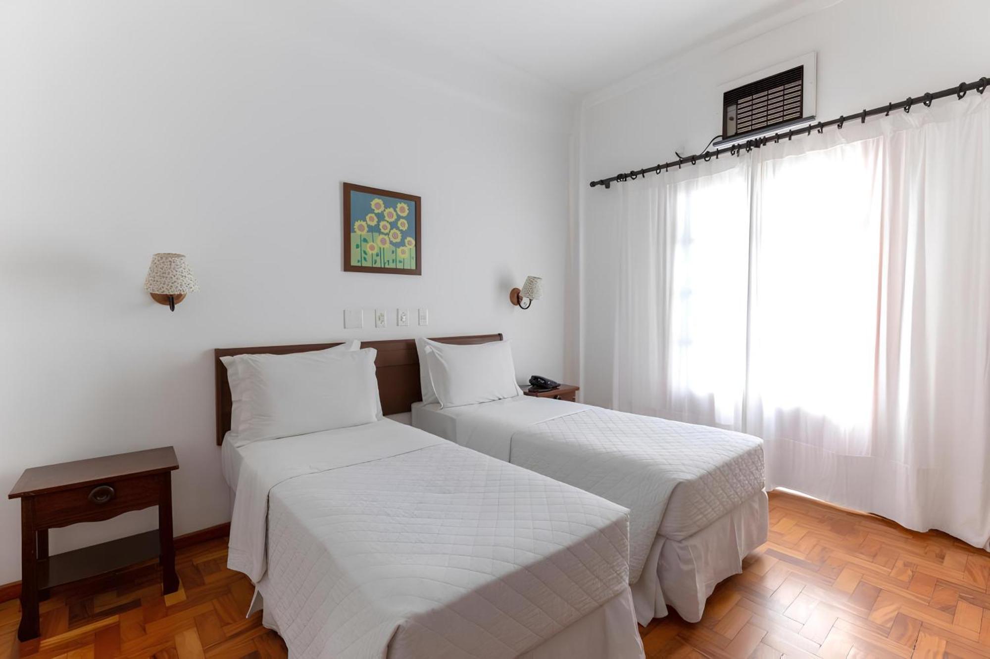 Voa Hotel Uniao Каксамбу Екстериор снимка