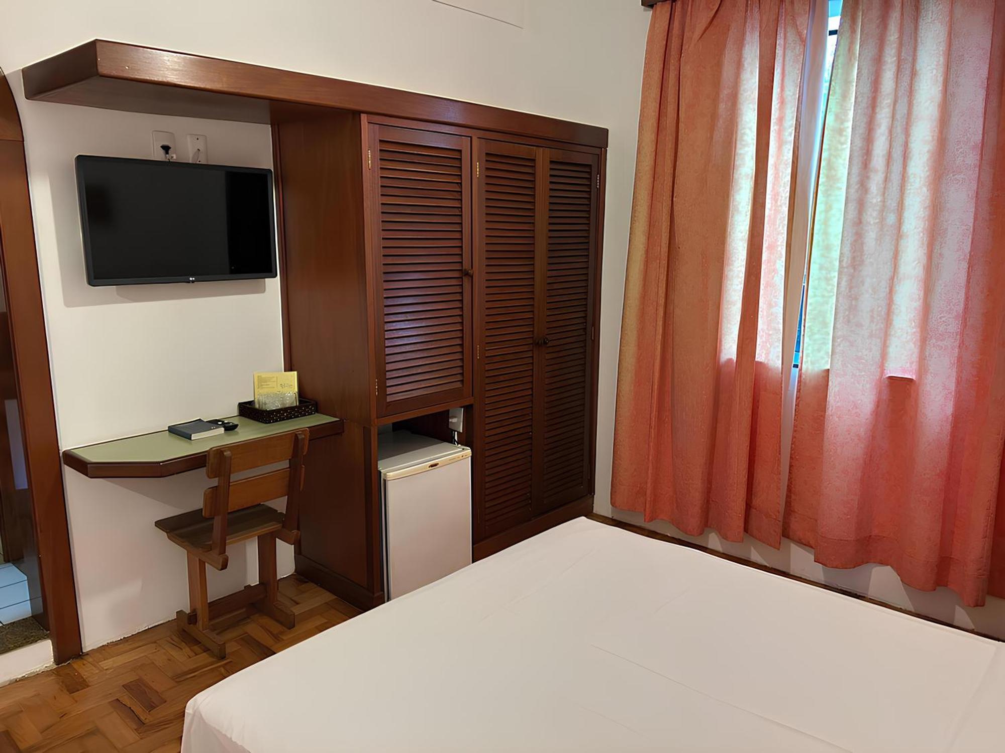 Voa Hotel Uniao Каксамбу Екстериор снимка