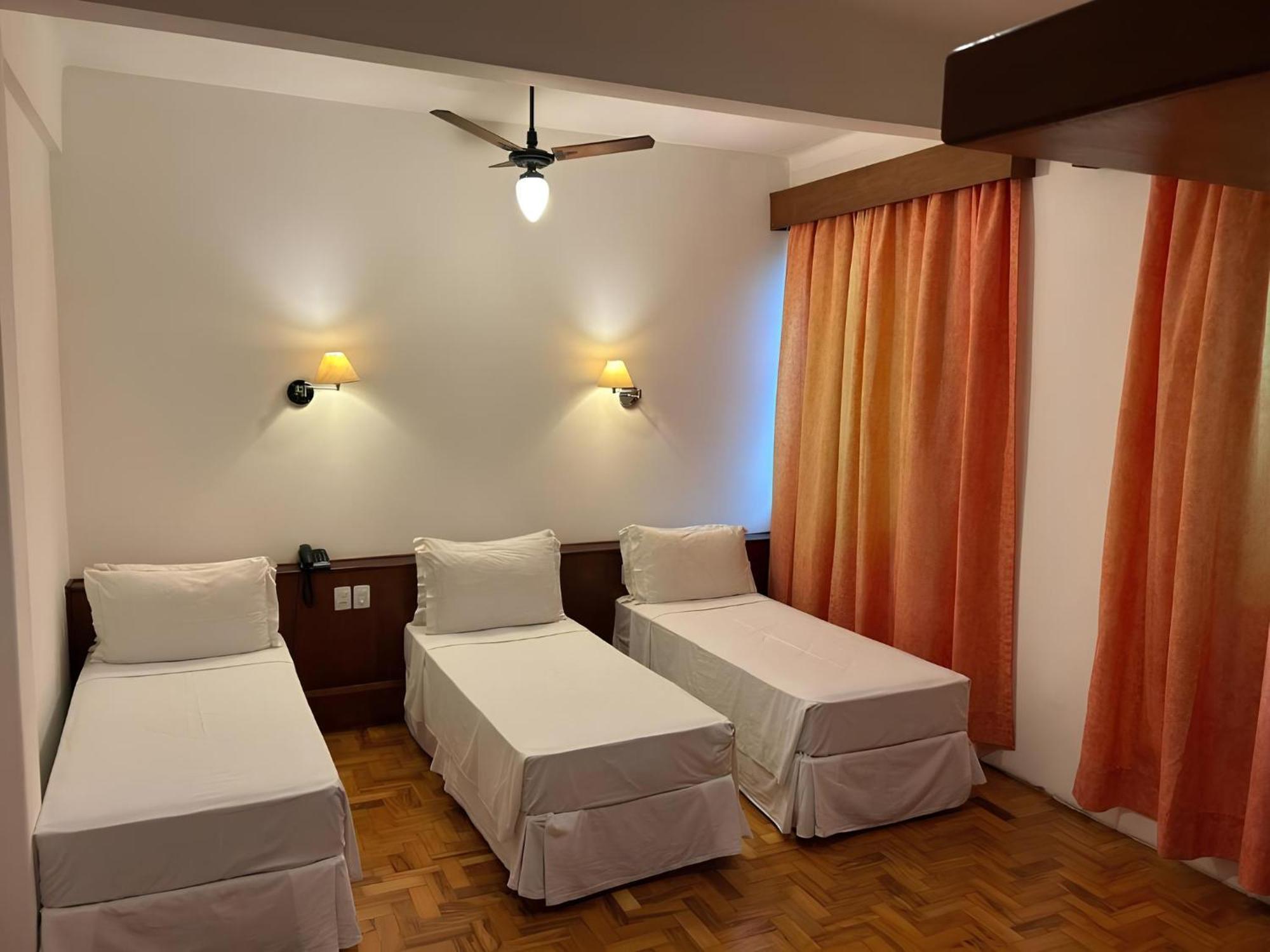 Voa Hotel Uniao Каксамбу Екстериор снимка