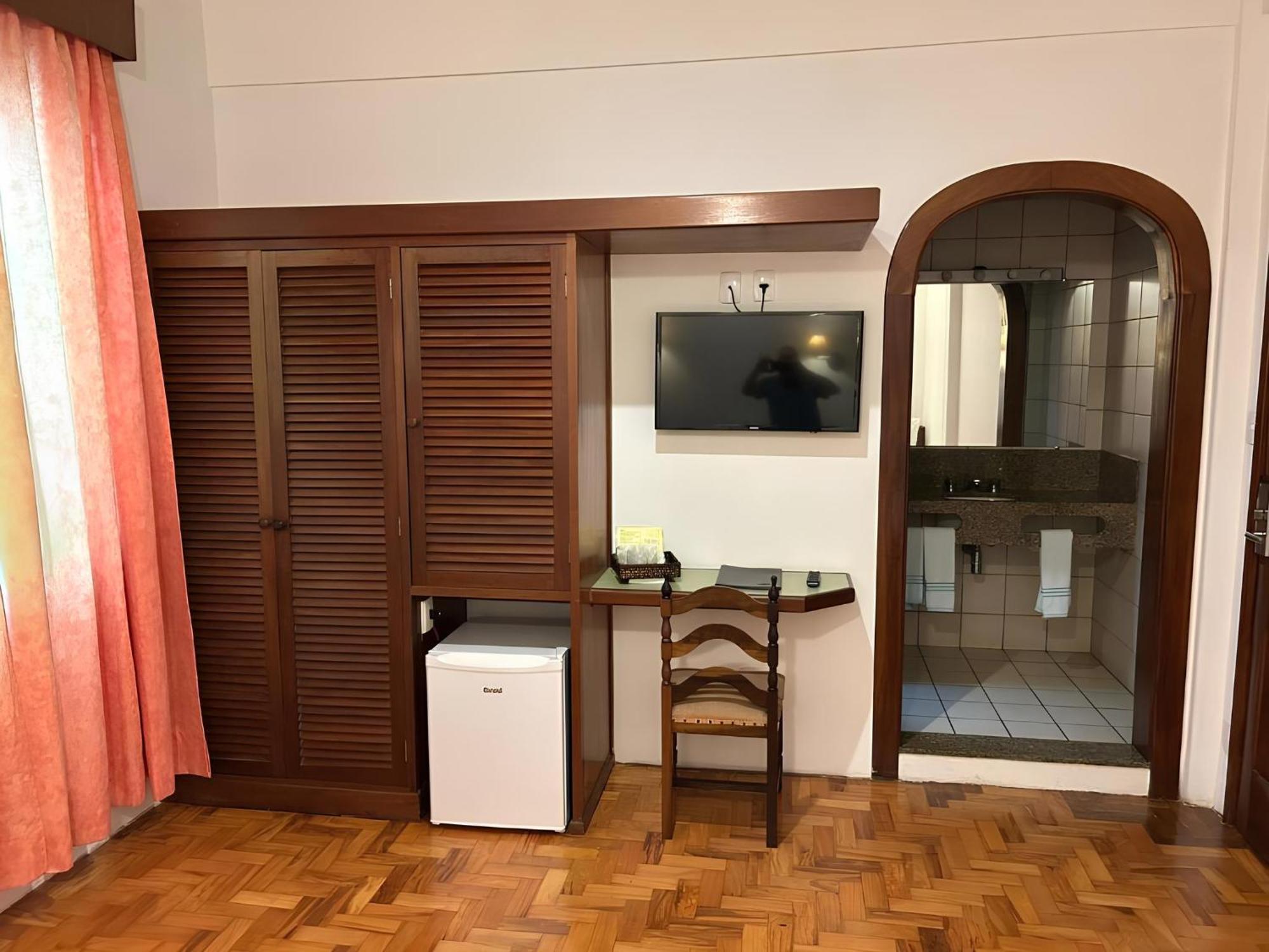 Voa Hotel Uniao Каксамбу Екстериор снимка